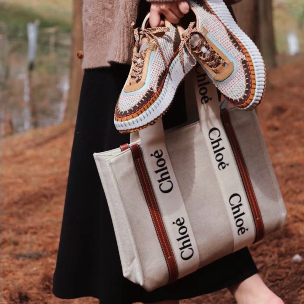 SOLD!!!Chloe Woody Medium Canvas Tote-White/Brown